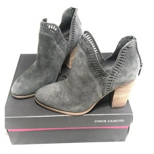 Vince Camuto Fileana